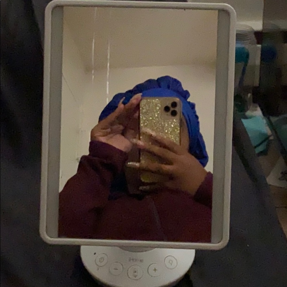 Bluetooth vanity mirror